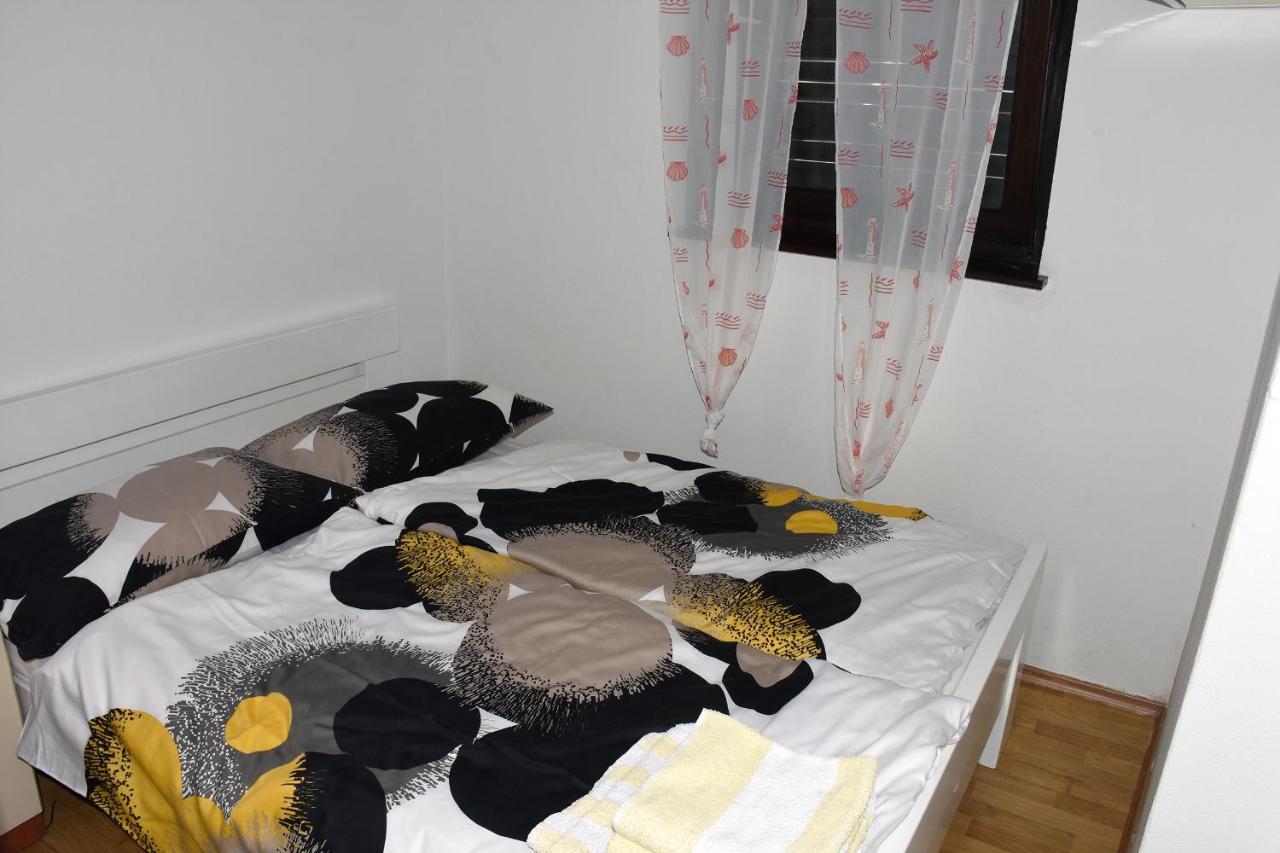 ראבני Cosy Studio With A Terrace And A Sea View מראה חיצוני תמונה