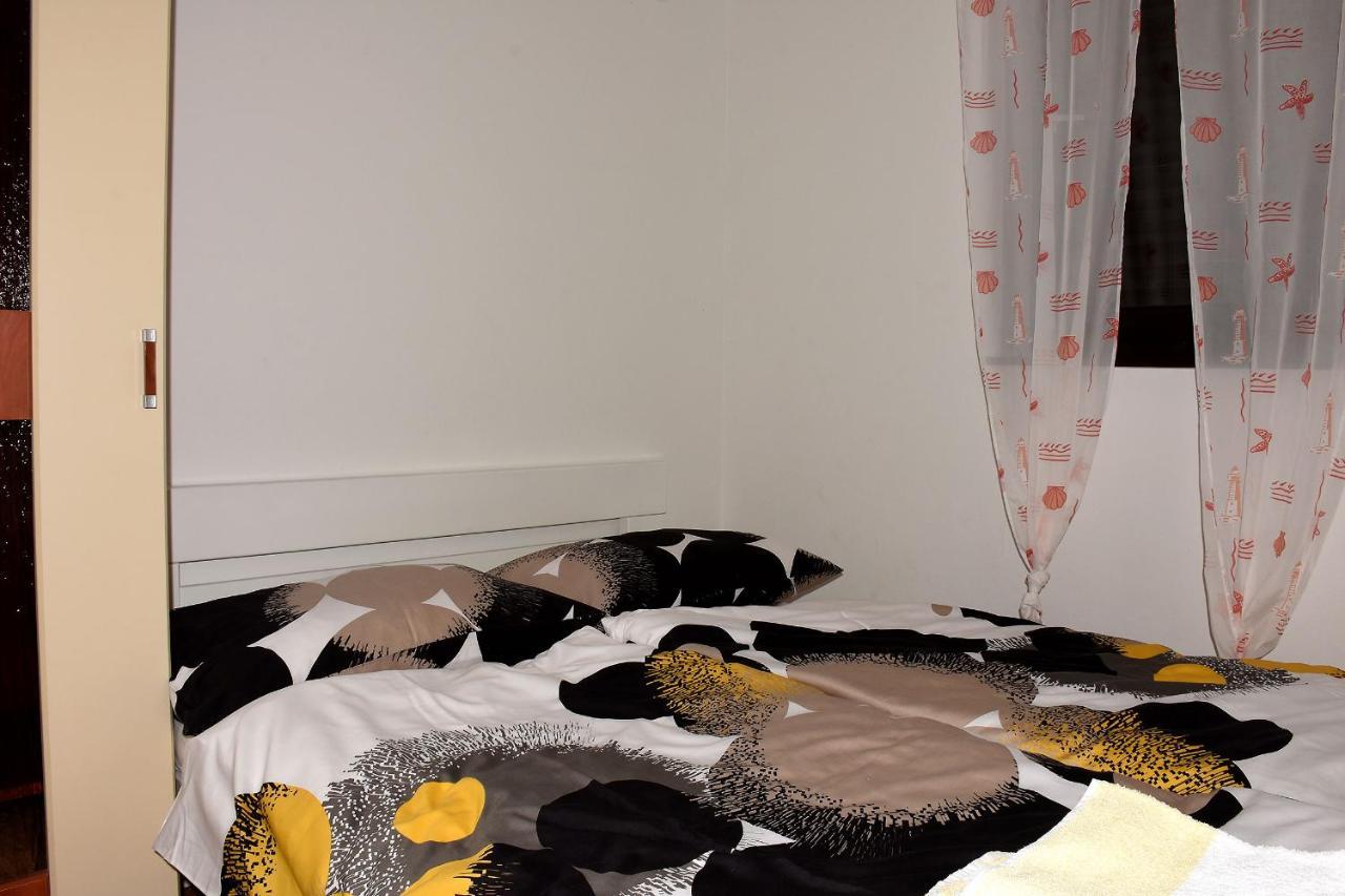 ראבני Cosy Studio With A Terrace And A Sea View מראה חיצוני תמונה