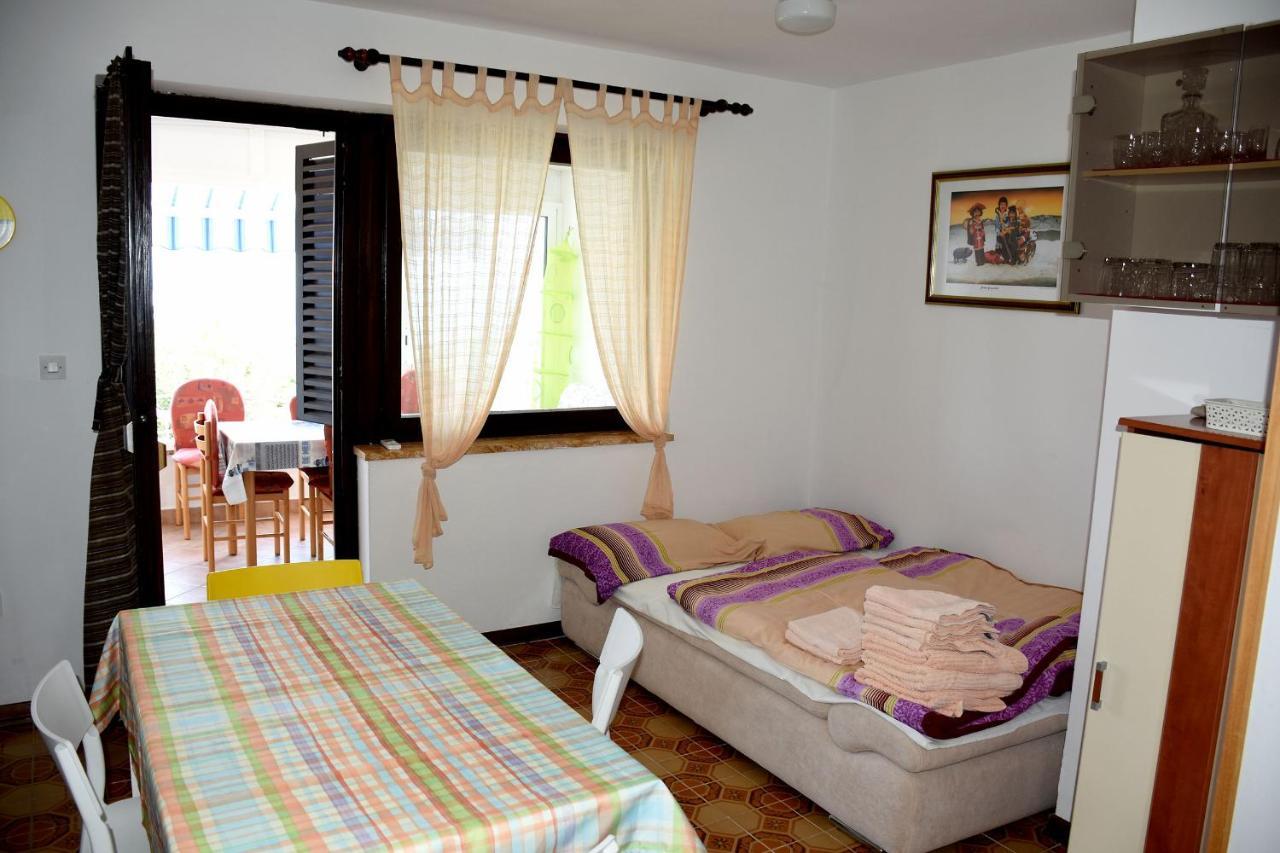 ראבני Cosy Studio With A Terrace And A Sea View מראה חיצוני תמונה