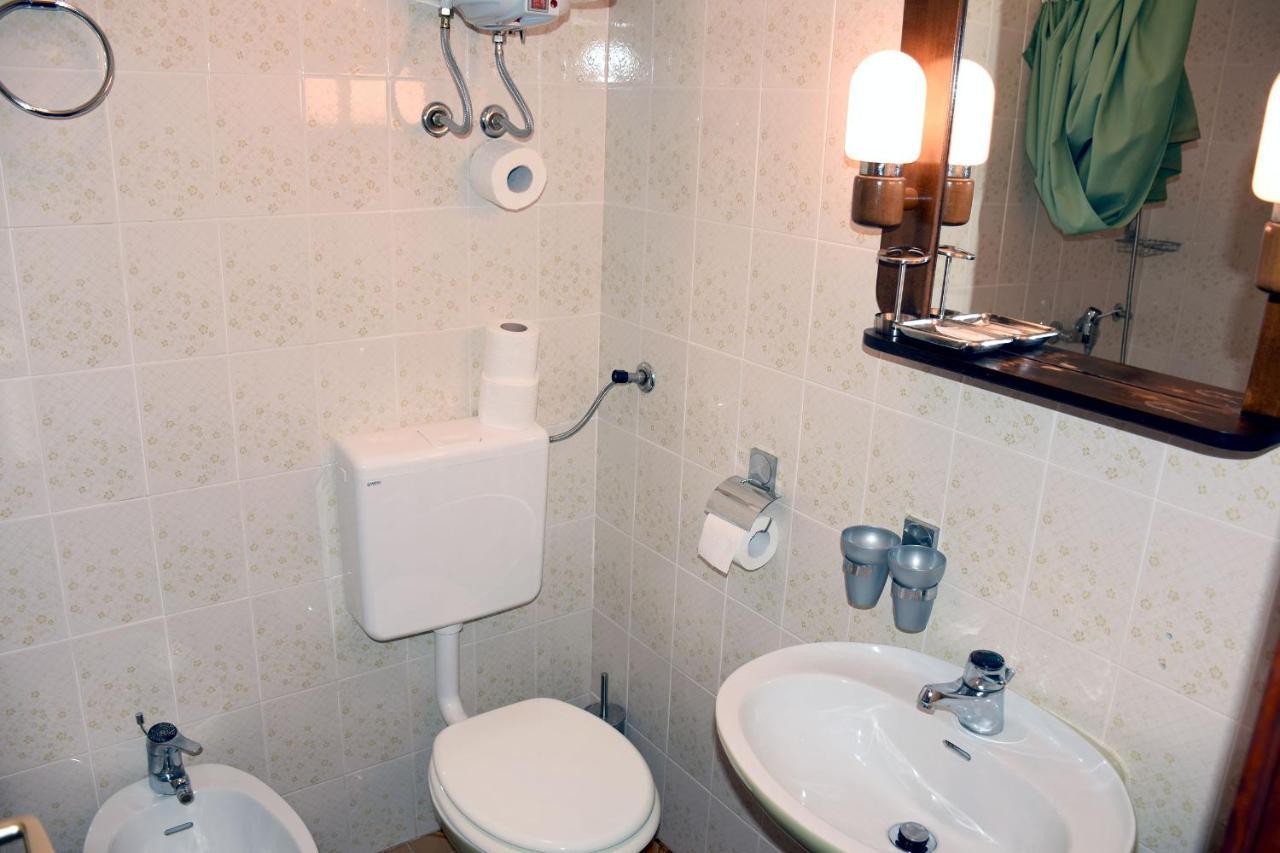 ראבני Cosy Studio With A Terrace And A Sea View מראה חיצוני תמונה